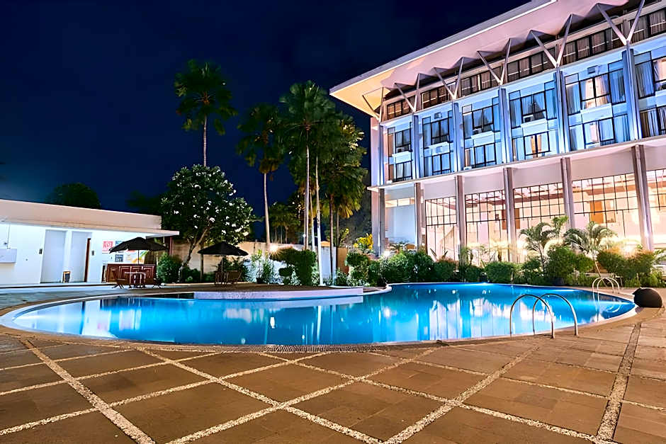 Horison Ultima Ratu Serang