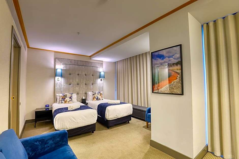 Marsden Viaduct Hotel