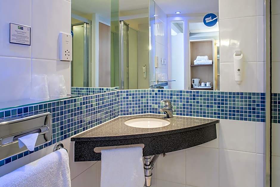 Holiday Inn Express Leicester By IHG