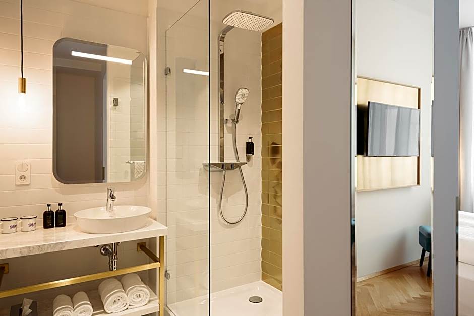 Hotel Schani Salon