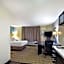 Sonesta Simply Suites St Louis Earth City