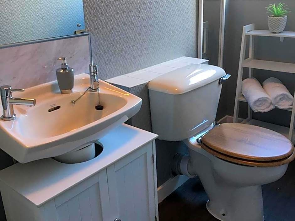 Highland Bridge Hotel