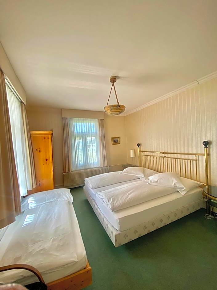 Hotel De La Paix