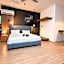 Cube 8teens Boutique Suite by Nest Home