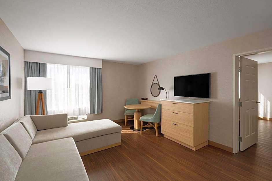 Photo 1 of 4 of 1 King Bed Suite