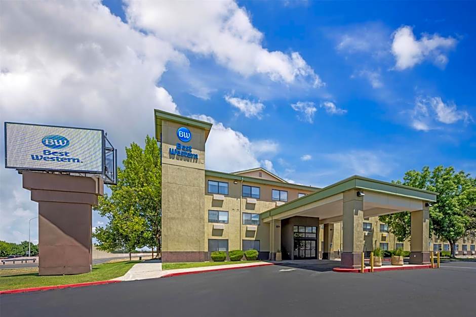 Best Western North I-25 Hotel