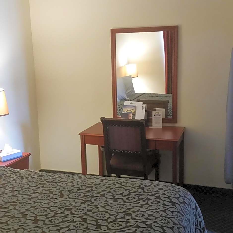 Days Inn by Wyndham Orange Anaheim