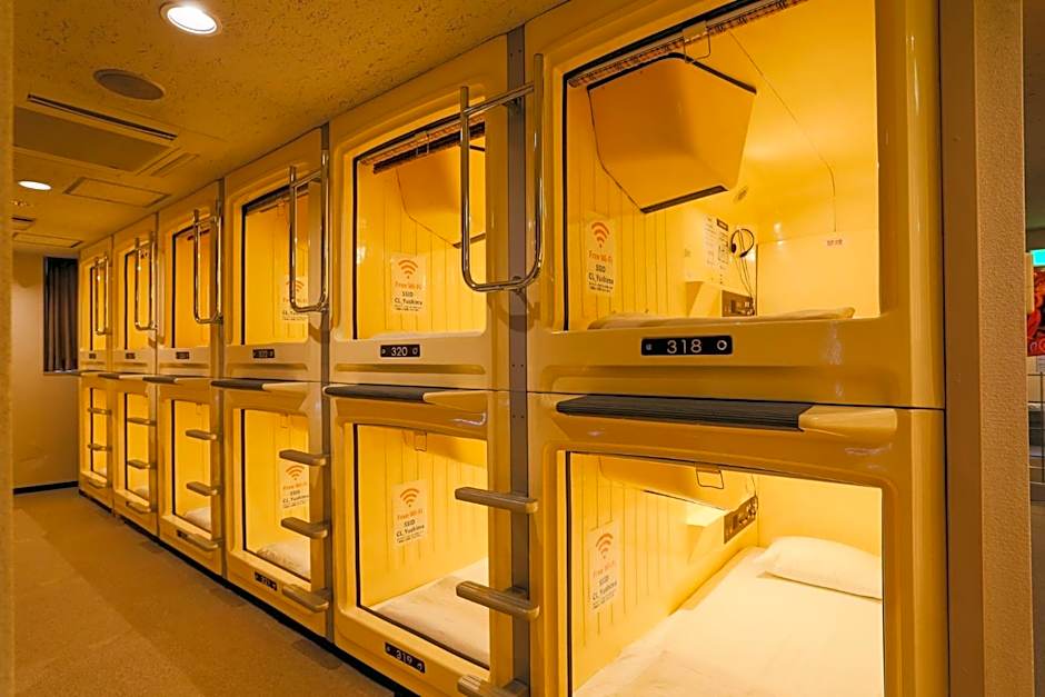 Capsule Land Yushima (Male Only)