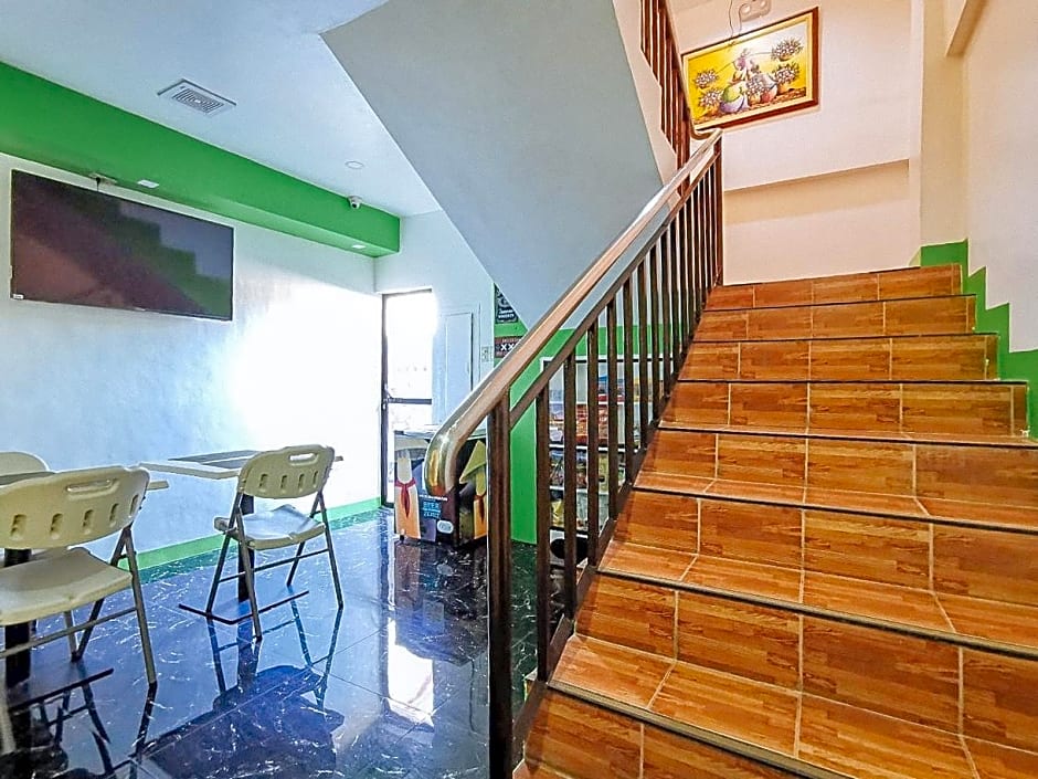 RedDoorz near Notre Dame of Dadiangas University