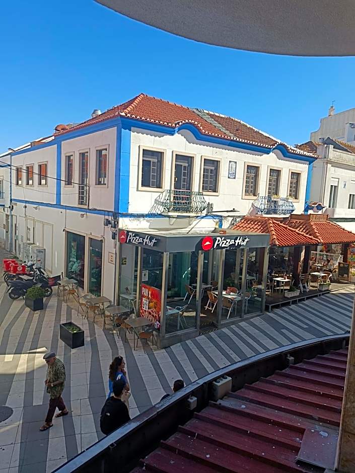 Plaza Caparica Hostel