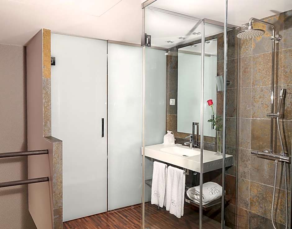 Hotel Gran Derby Suites