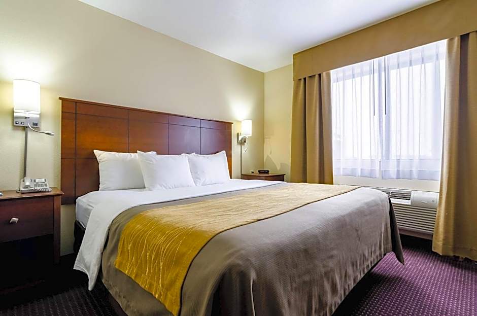 Quality Inn & Suites Colby