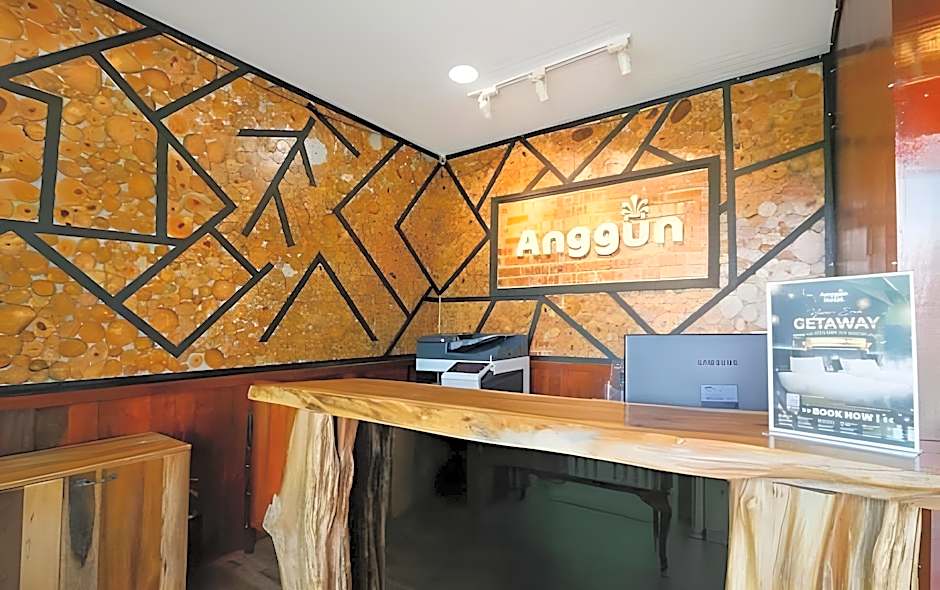 Anggun Hotel