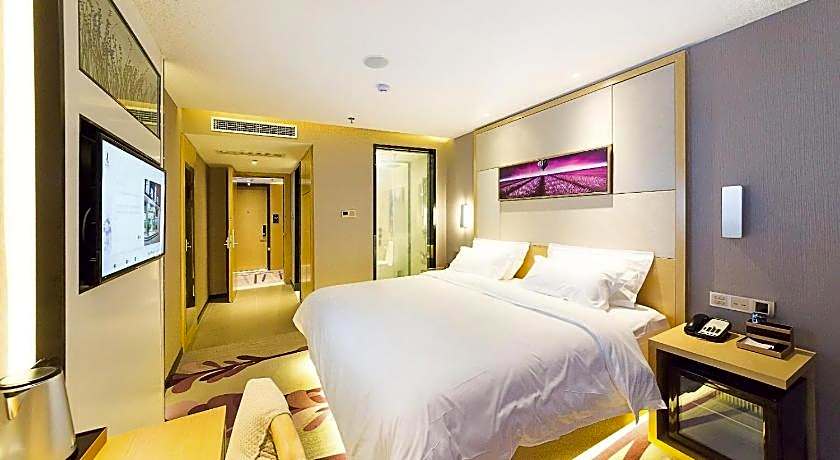 Lavande Hotel Weihai Weigao Plaza