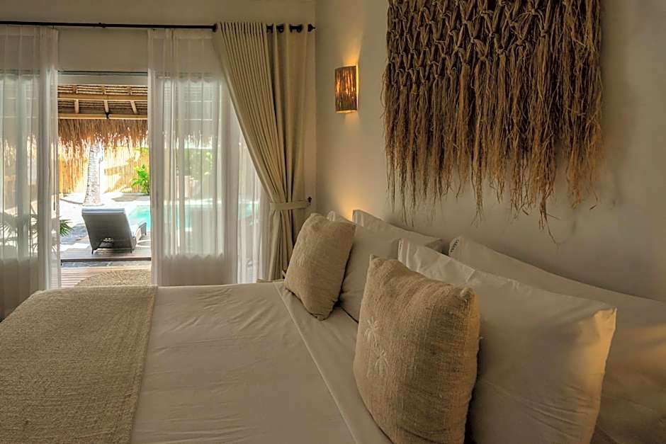 Sol Villas - Modern Tropical Stays