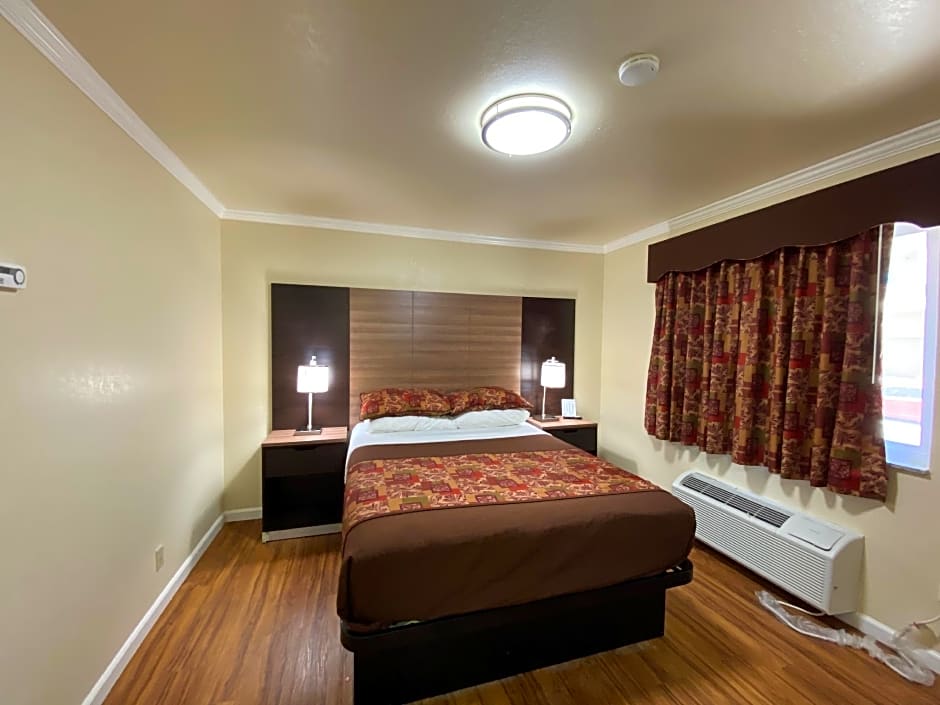 Photo 1 sur 7 de 1 Queen Bed Suite