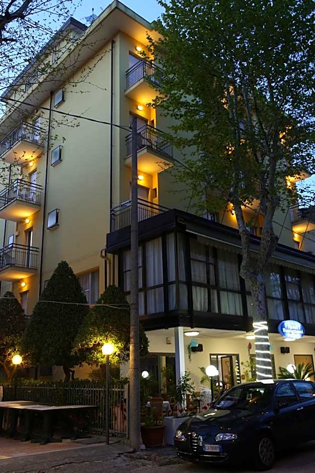 Hotel Busignani