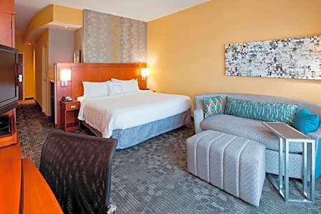 King Room with Sofa Bed - Hearing Accessible
