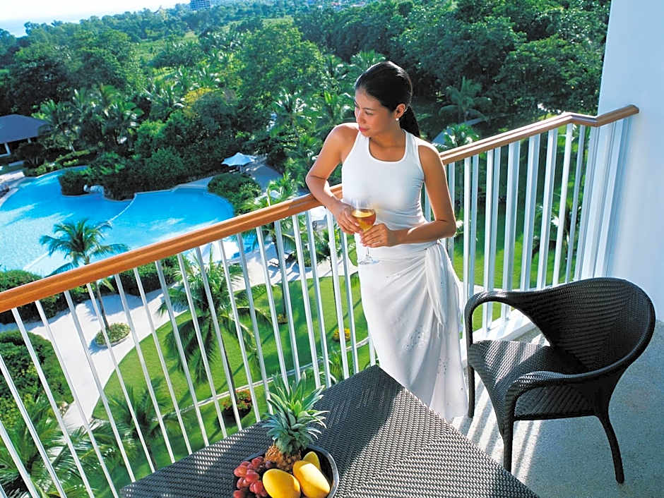 Shangri-La's Mactan Resort & Spa