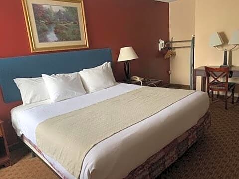 Fireside Inn & Suites Portland