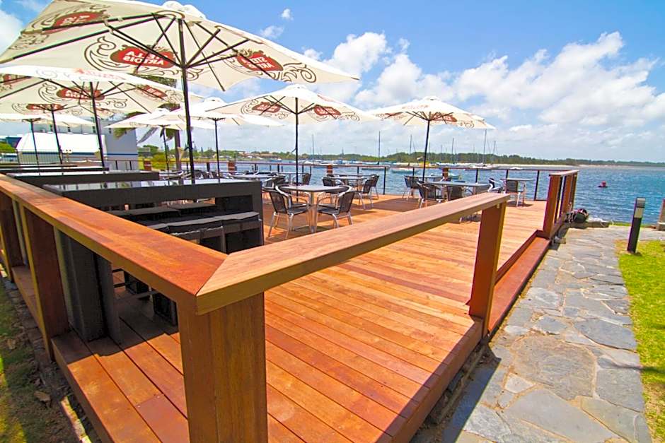 Comfort Resort Waters Edge