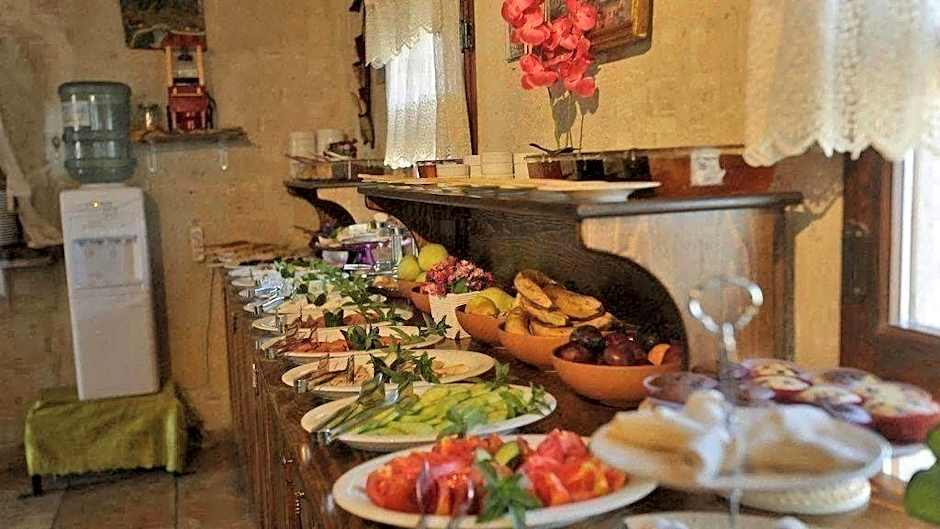 Maccan Cave Hotel