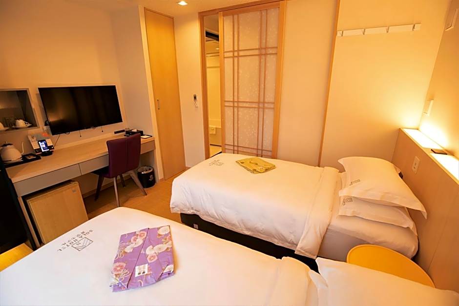SOLA HOTEL