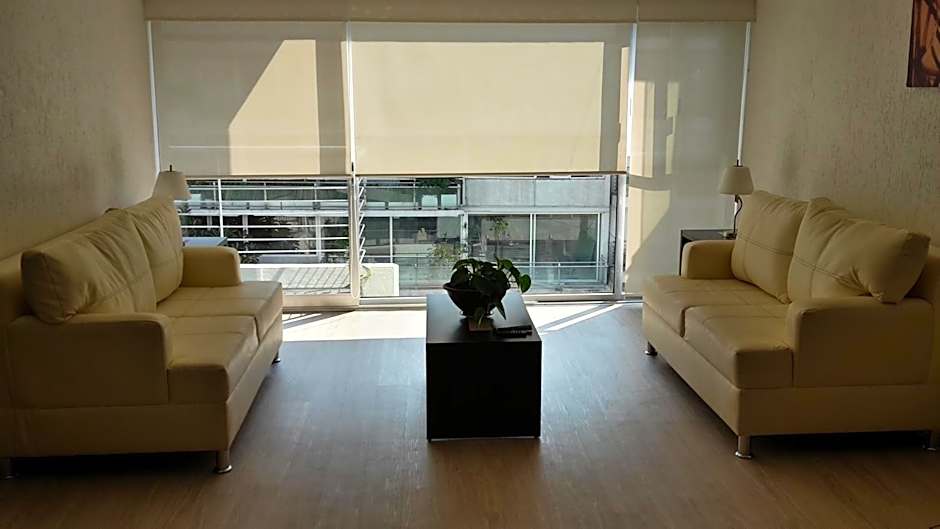 Grupo Kings Suites -Monte Chimborazo 537
