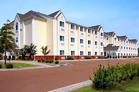 Microtel Inn & Suites by Wyndham Tunica Resorts