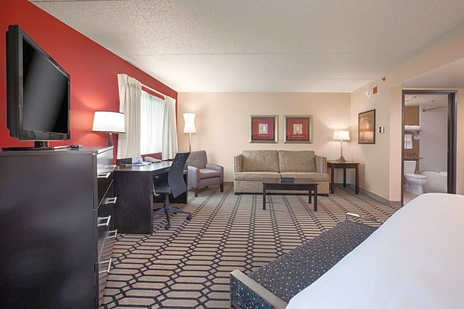 Delta Hotels by Marriott Fargo