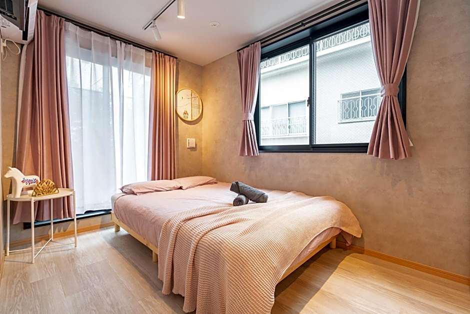 Designed apart ment Yamanote Line Shin-Okubo Sta 3 min walk
