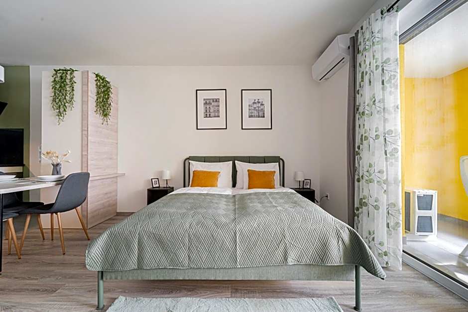 WestSide Garden Apartments by FirstHost