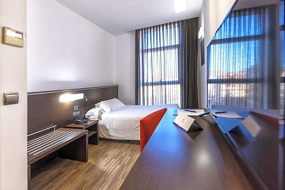 Globales Castillo de Ayud