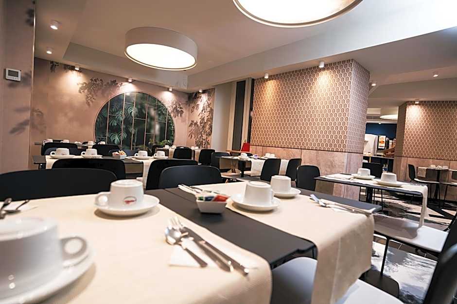 Univers Hotel