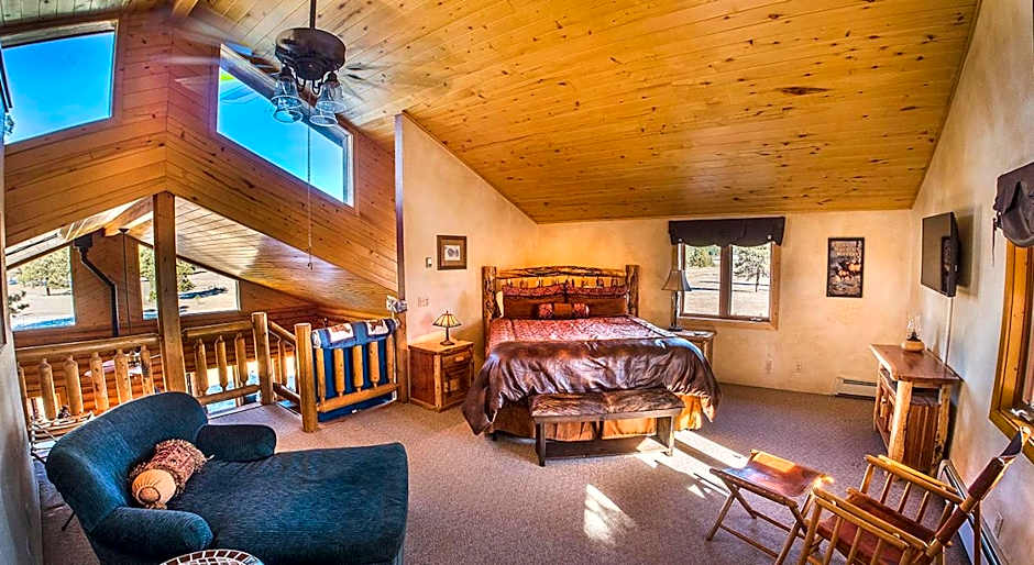 Photo 1 of 4 of Deluxe Loft 1 King Bed Suite