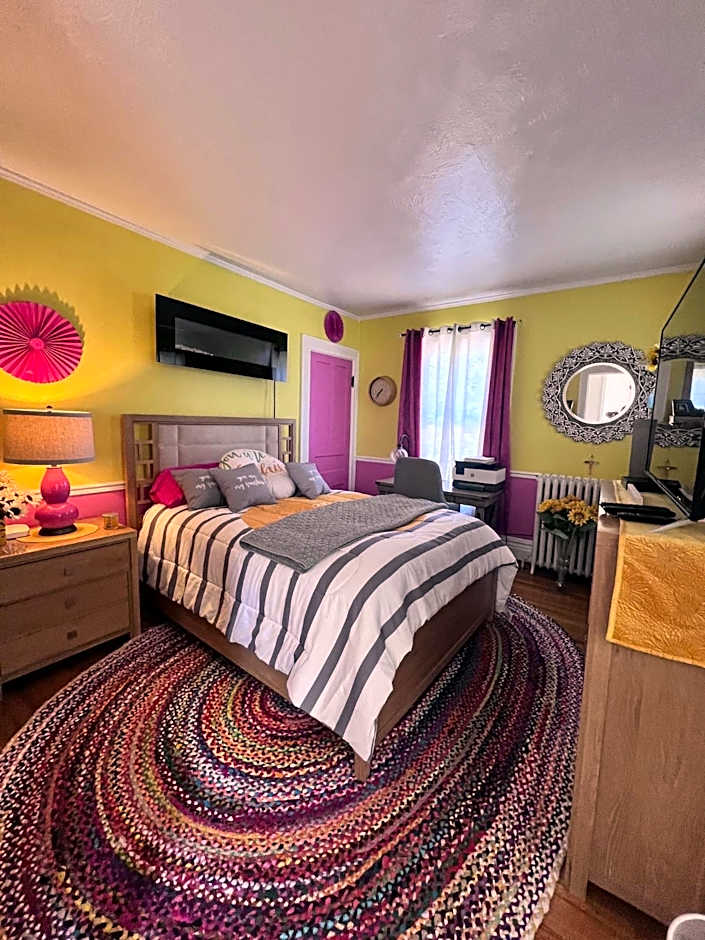 Niagara River Estate