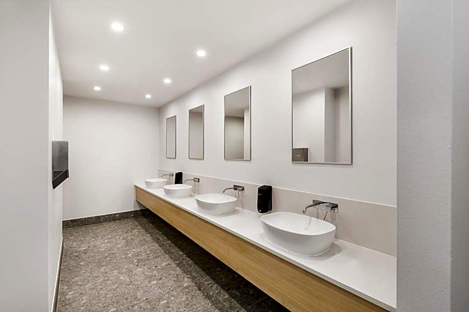YHA Adelaide Central