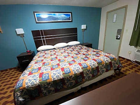 King Room - Non-Smoking