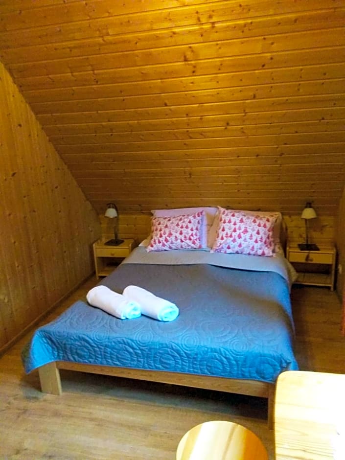 Całoroczne Domki "Stokrotka"