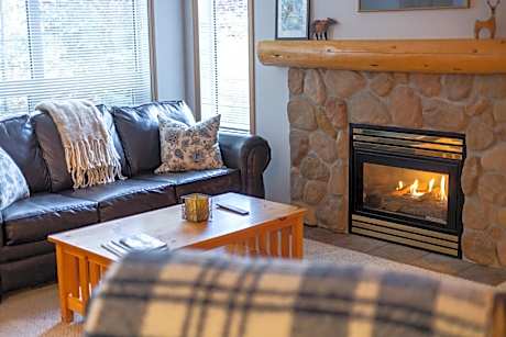Stone Creek Chalets by Fernie Central Reservations