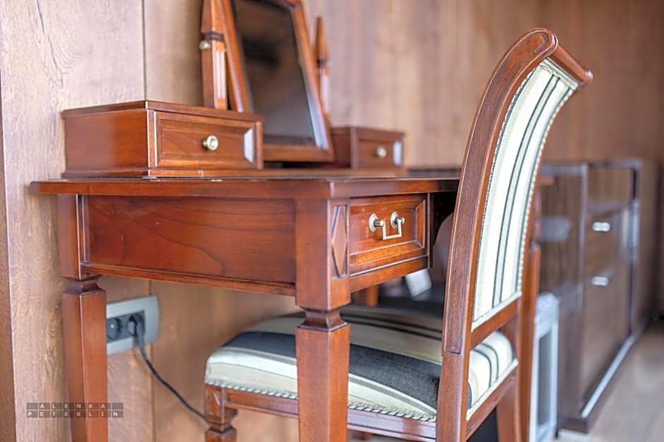 Vinica Castle Boutique & Spa Hotel