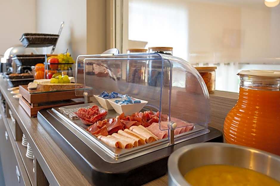 Nemea Appart Hotel Elypseo Strasbourg Port