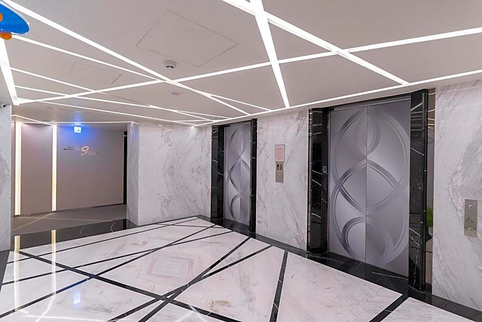 Guide Hotel Taichung Ziyou