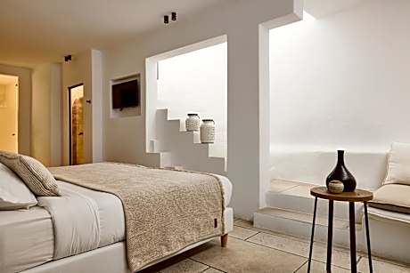 2-Bedroom Maisonette Sea View with Private Hot tub & Steam Shower