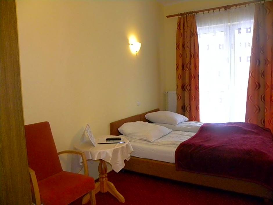Okulski Grand Rozewie Pokoje i Apartamenty