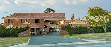 Cotswold Motor Inn