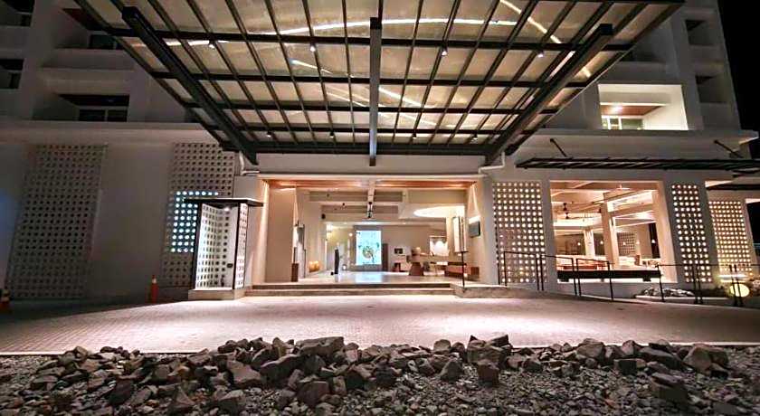 Blanco Apartment Hotel