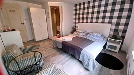 Small Double or Twin Room