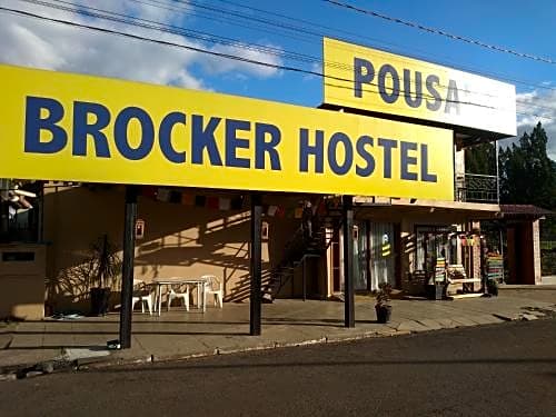 BROCKER HOSTEL POUSADA