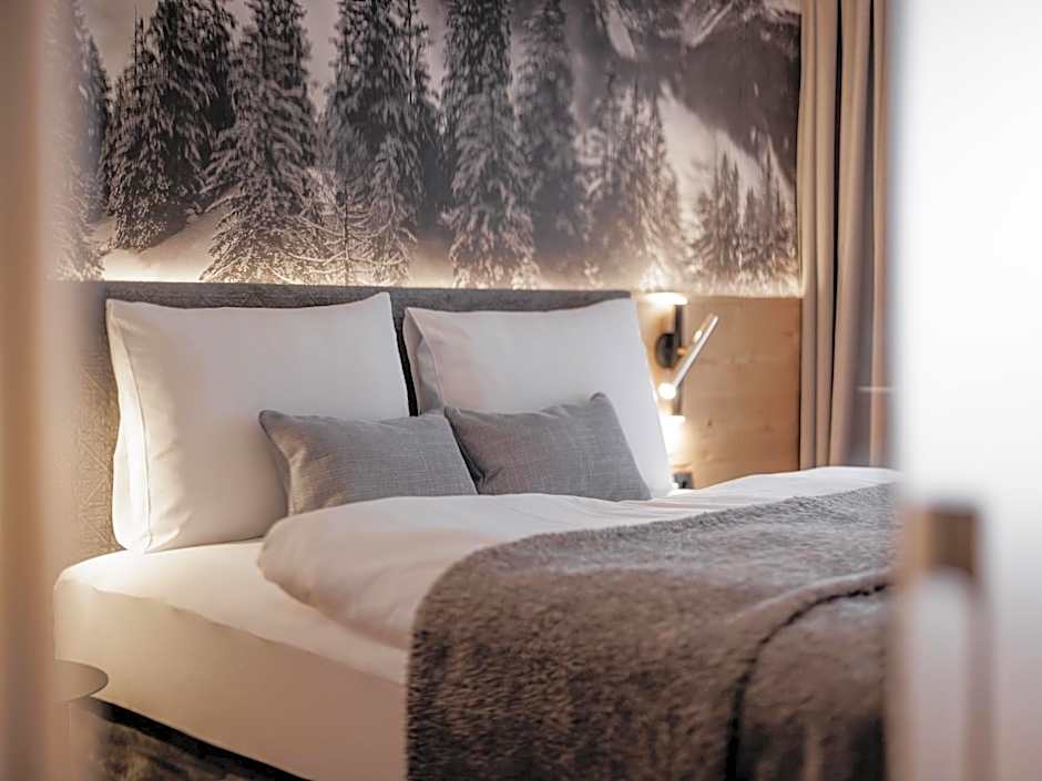 Leni Mountain Lodge